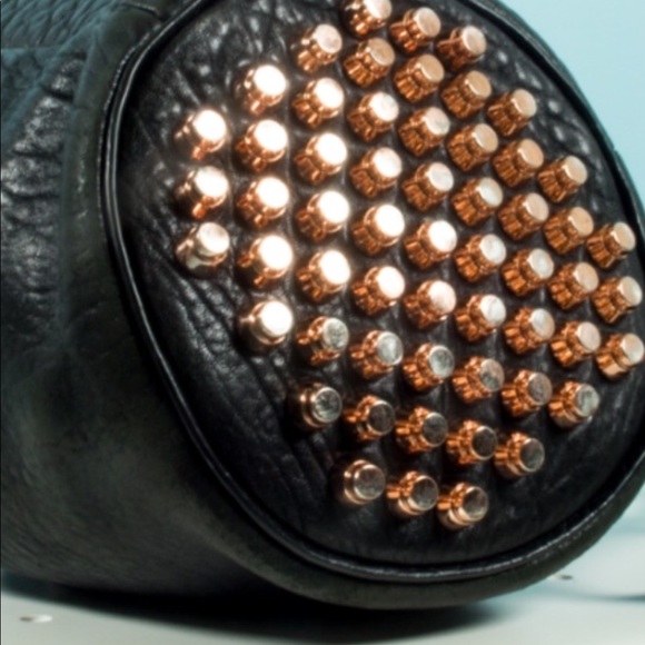 Alexander Wong crossbody leather bag. Like new. - Picture 6 of 7